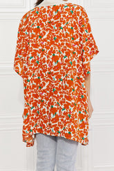 Kimono Justin Taylor à bordure contrastée et motif floral en fleurs d'agrumes
